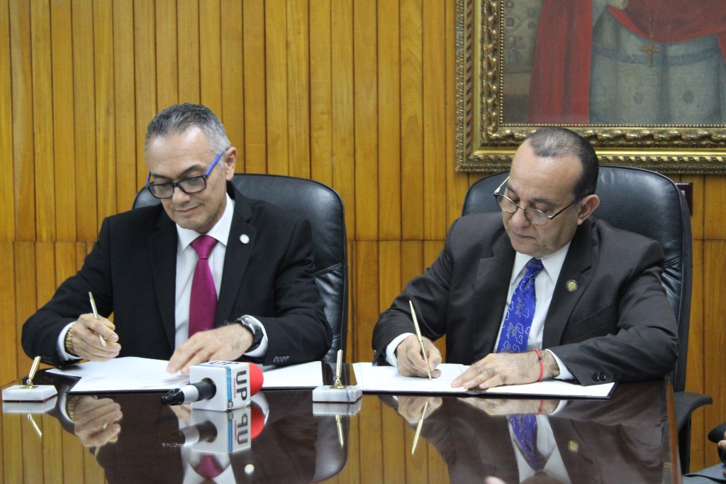 UNIVERSIDAD DE PANAMÁ FIRMA CONVENIO MARCO DE COOPERACIÓN CON LA DIRECCIÓN GENERAL DE CARRERA&nbsp;ADMINISTRATIVA.