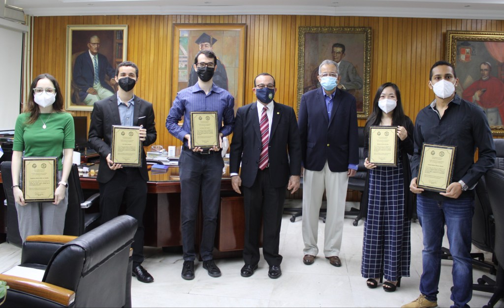 MÉDICOS RESIDENTES E INTERNOS SERÁN CAPACITADOS EN MEDICINA&nbsp;PANDÉMICA