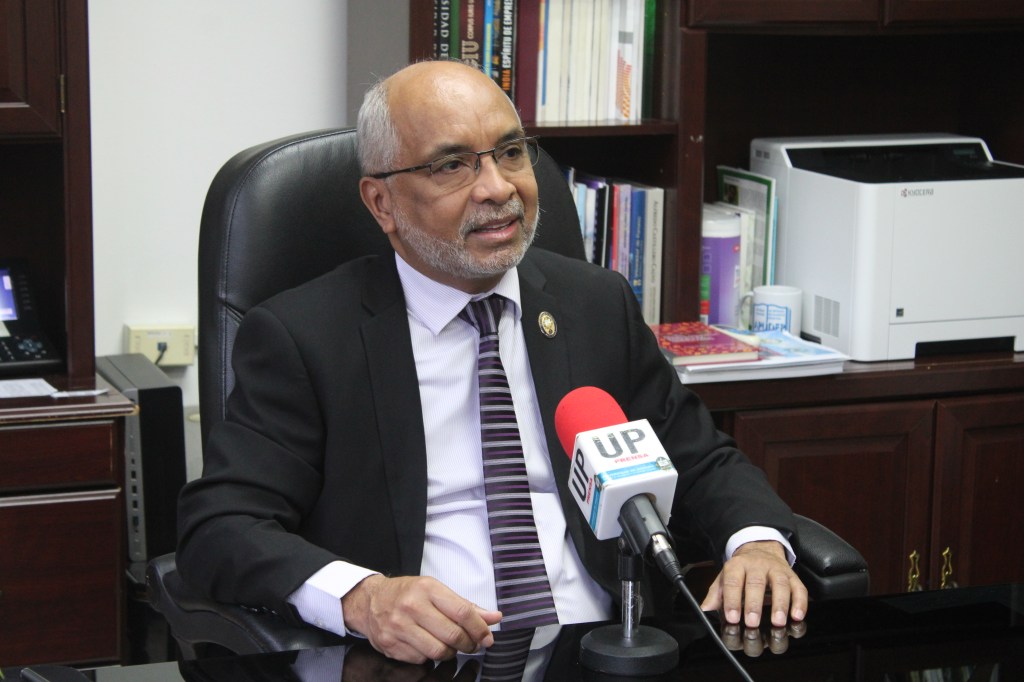 UNIVERSIDAD DE PANAMÁ CREADORA Y GENERADORA DE CONOCIMIENTOS   