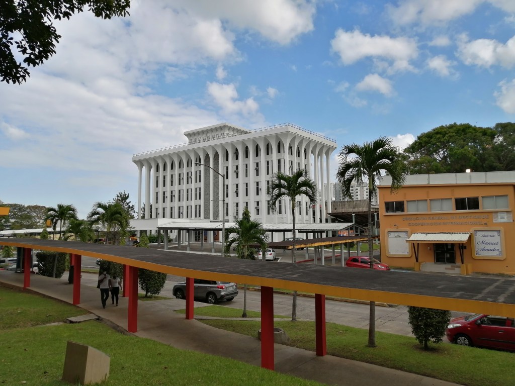 FACULTAD DE DERECHO OFERTA DIPLOMADO DE CONTRATOS&nbsp;MARÍTIMOS