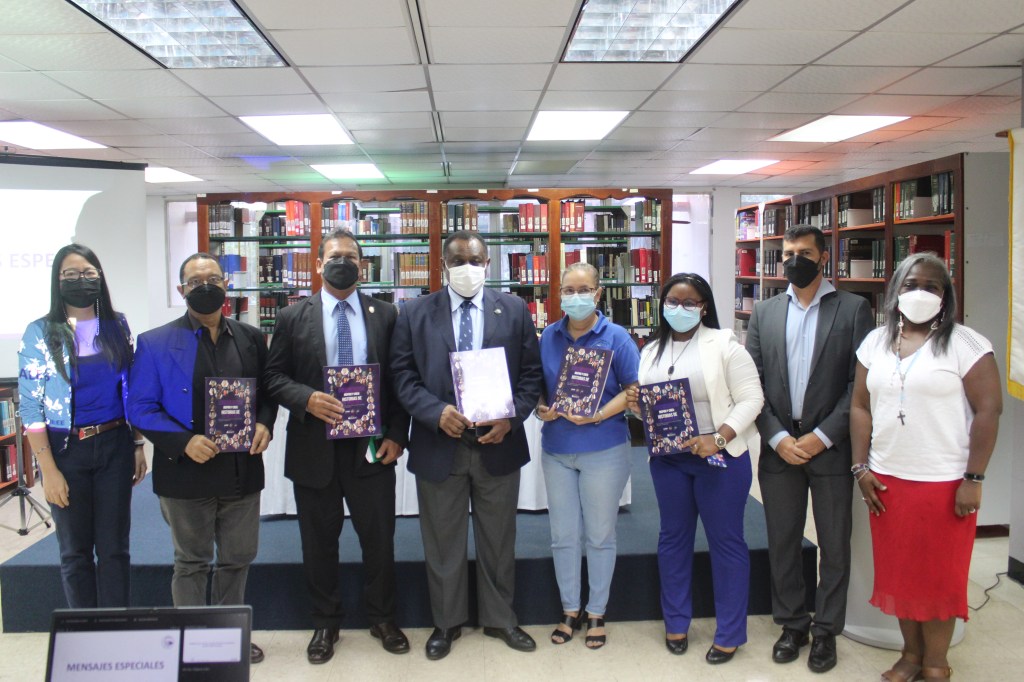 ESTUDIANTES DE LA FACULTAD DE INFORMÁTICA, ELECTRONICA Y COMUNICACIÓN REALIZAN CONFERENCIA SOBRE EL IEEE, WOMEN IN&nbsp;ENGINEERING