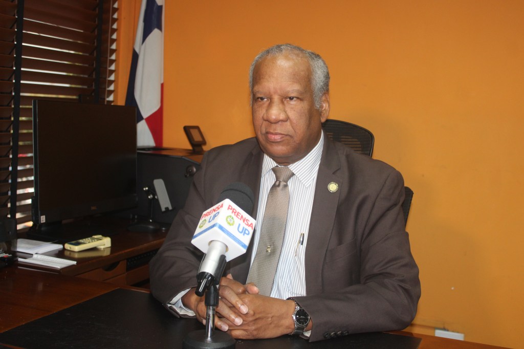 UNIVERSIDAD DE PANAMÁ SE PREPARA PARA LA&nbsp;REACREDITACIÓN