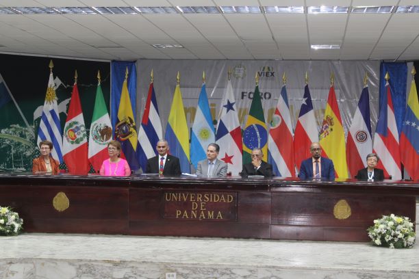 UNIVERSIDAD DE PANAMÁ SEDE DEL X CONGRESO INTERNACIONAL DE LA CÁTEDRA UNESCO PARA LA LECTURA Y ESCRITURA