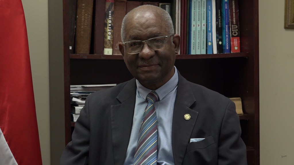 Descentralización de centros regionales y digitalización de diplomas realizará  la UP 