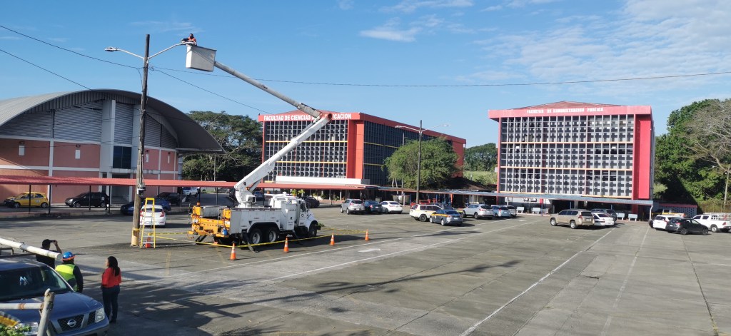 Facultad de Administración Pública realiza mejoras en su infraestructura   