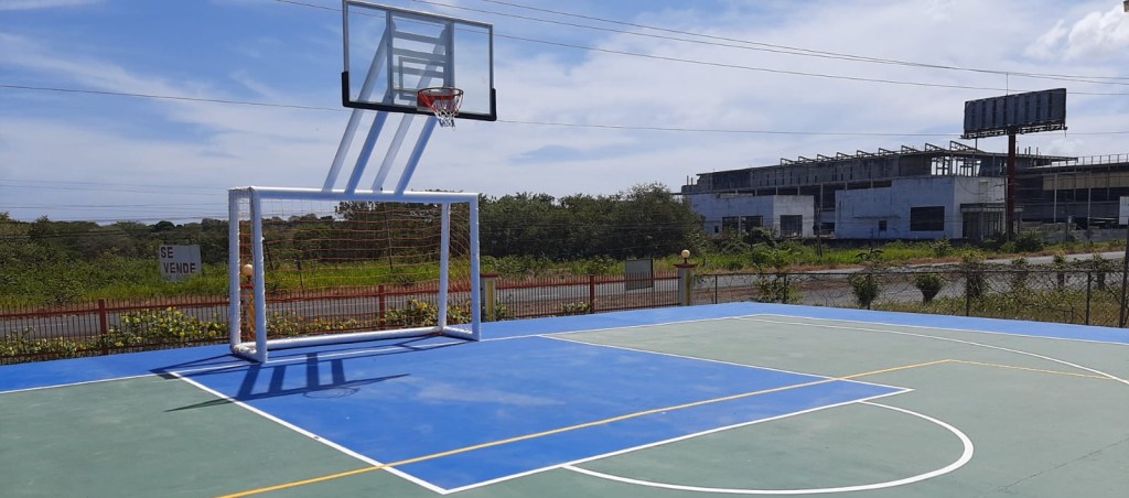 Reciben cancha deportiva del&nbsp;CRULS