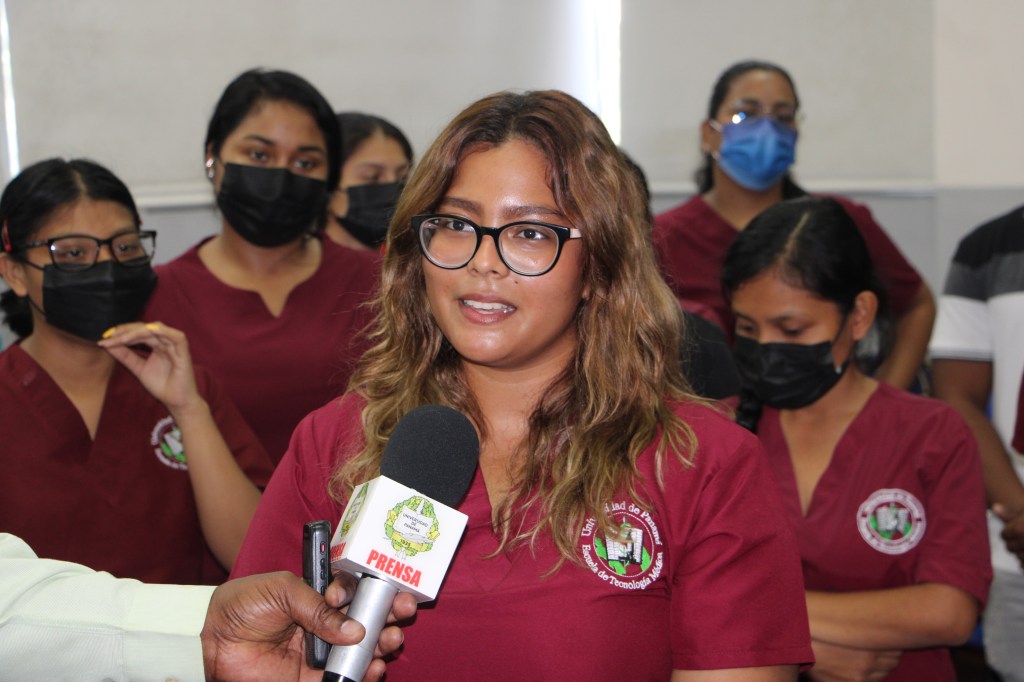Estudiantes de Tecnología Médica organizan feria de la Salud para la prevención del&nbsp;VIH