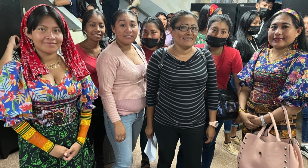 Estudiantes de áreas indígenas participan de foro-taller “Educación bilingüe intercultural a nivel&nbsp;superior”