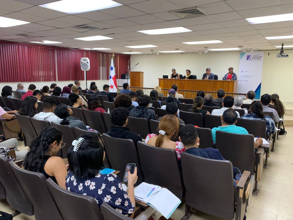 Realizan foro sobre Importancia del Pluralismo Jurídico en&nbsp;Latinoamérica