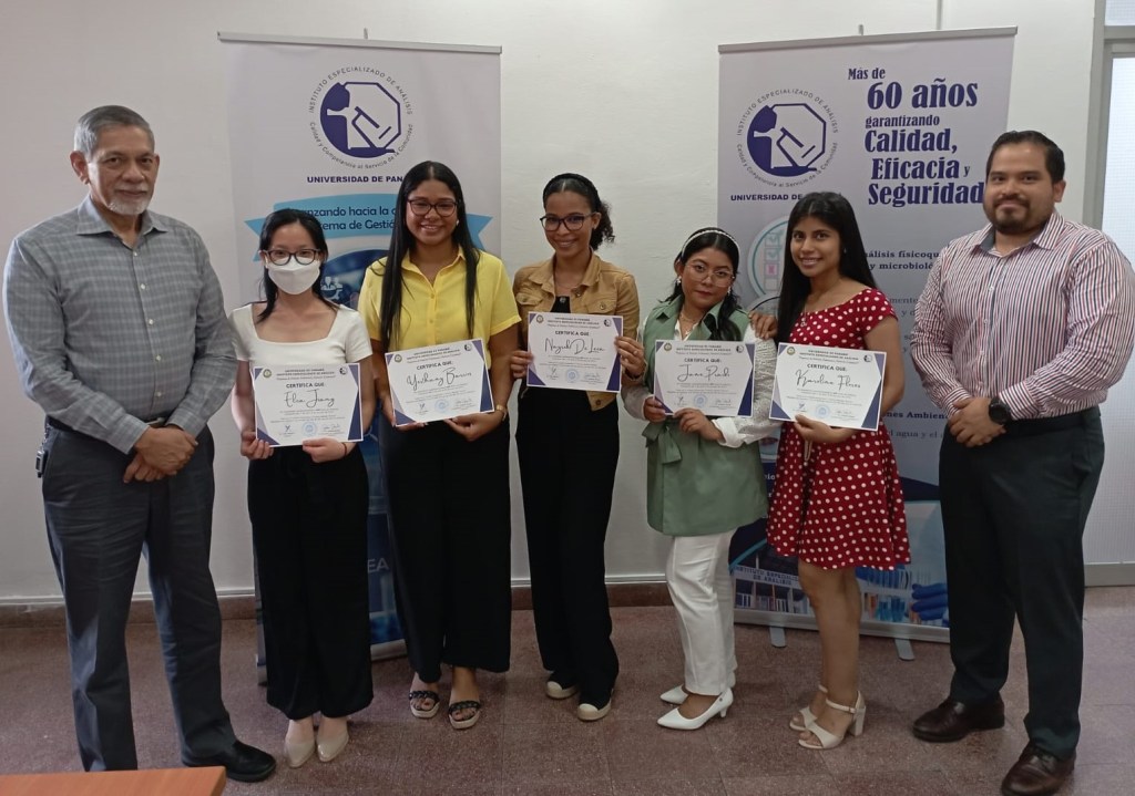 Estudiantes de Farmacia concluyen con éxito pasantía en&nbsp;IEA