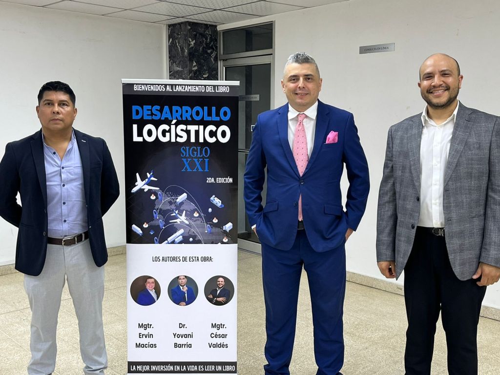 Presentan libro “Desarrollo logístico siglo&nbsp;XXI”.