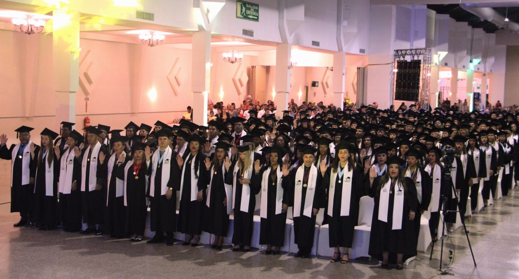 Universidad de Panamá gradúa a 305 profesionales del CRUSAM en medio de desafíos&nbsp;institucionales