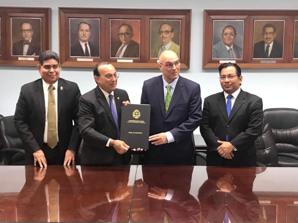 Institución Educativa ALEPH y Universidad de Panamá firman convenio&nbsp;marco