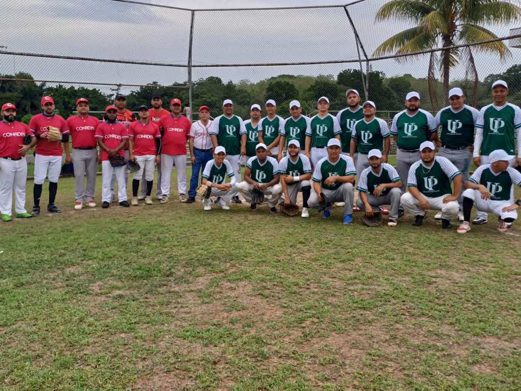 Equipo de la Universidad de Panamá domina a CONADES en Liga Metropolitana Gubernamental de bola&nbsp;suave