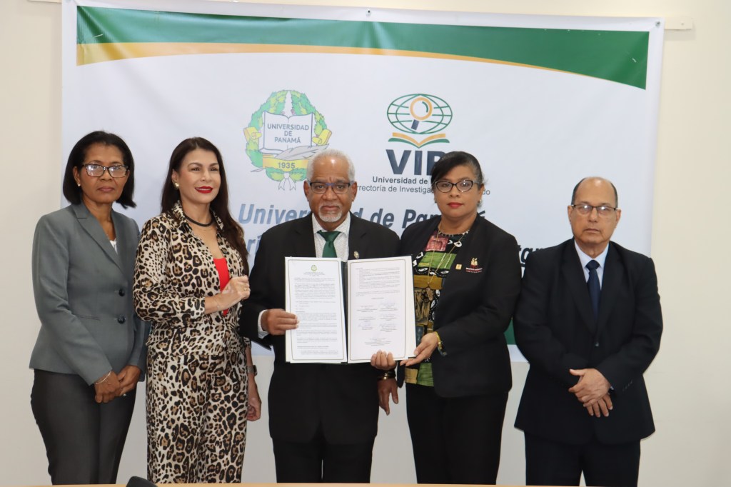 Universidad de Panamá lanza su primer consejo editorial de libros electrónicos para democratizar el&nbsp;conocimiento