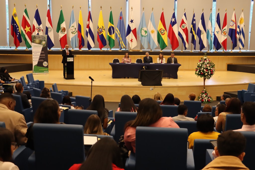 La Universidad de Panamá impulsa el futuro del talento humano en el IV Congreso Internacional de Recursos&nbsp;Humanos