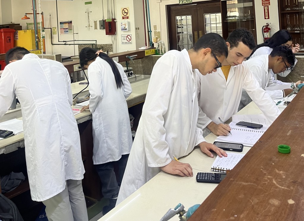 Estudiantes panameños se preparan para representar al país en las Olimpiadas Internacionales de Química&nbsp;2025