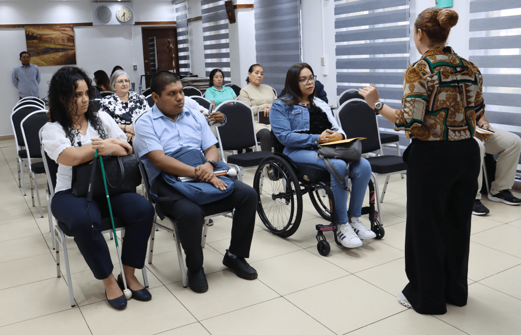 Universidad de Panamá y Mitradel identifican perfiles de estudiantes y egresados con discapacidad para impulsar su inserción&nbsp;laboral