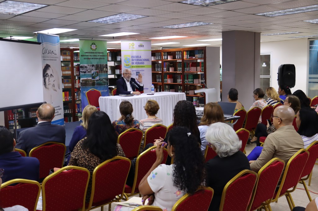 EE.UU. y el Canal de Panamá: Un Interés Histórico y Persistente Revelado en Jornada&nbsp;Académica
