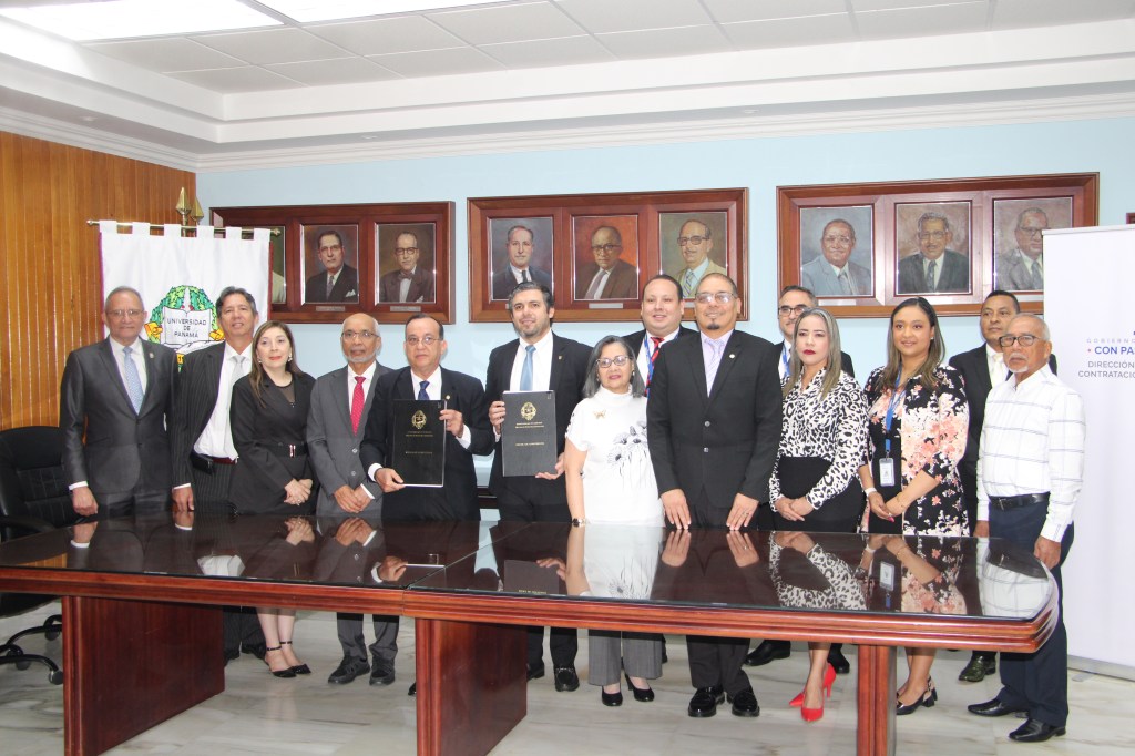 Universidad de Panamá y DGCP firman convenio para fortalecer la formación en contrataciones&nbsp;públicas