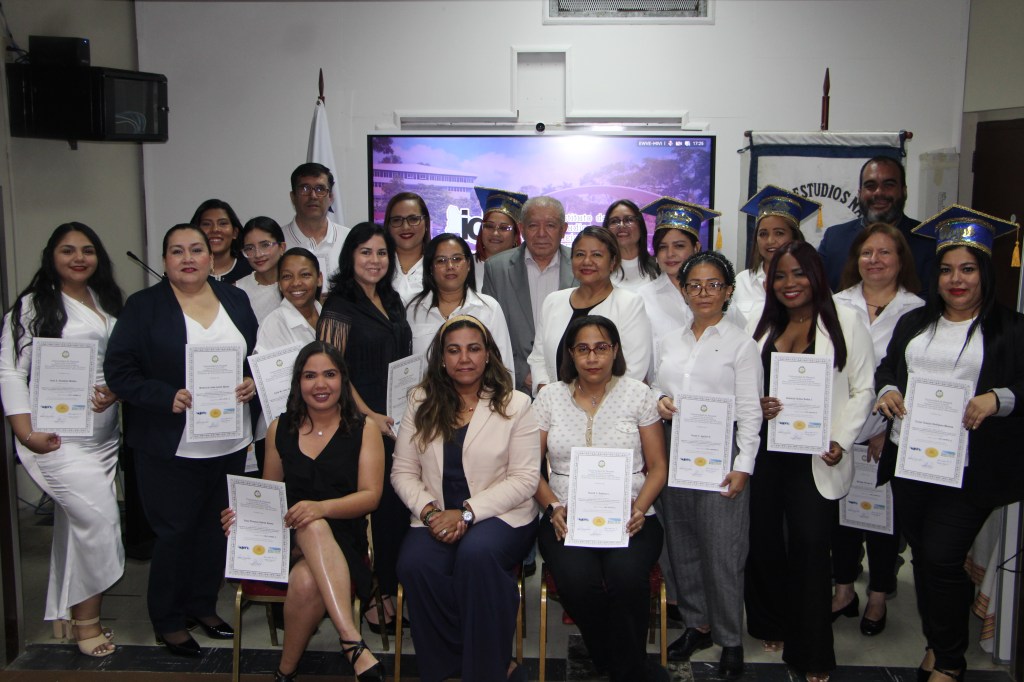 IDEN gradúa la primera cohorte del Diplomado en Administración y Gestión de Bienes de Propiedad&nbsp;Horizontal