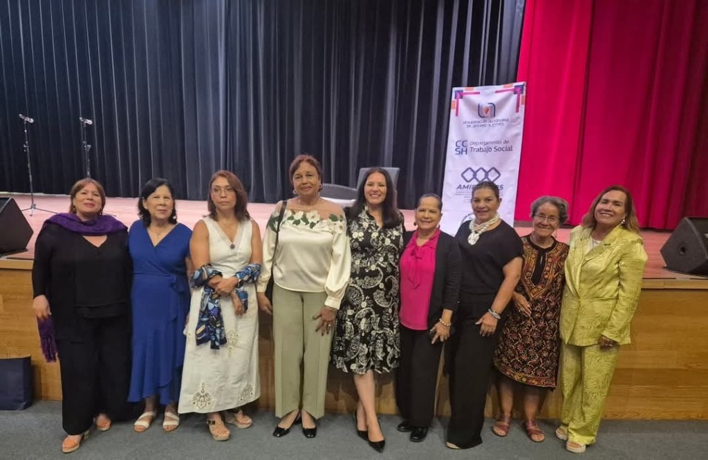 Catedrática de la UP brinda conferencia en Congreso Internacional de Trabajo Social en&nbsp;México