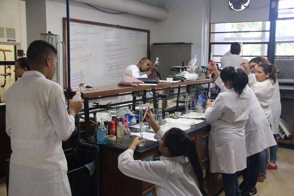 Universidad de Panamá celebra el Día del Estudiante con llamado a la innovación y al compromiso&nbsp;social