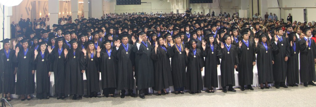 Facultad de Administración Pública gradúa a 309 nuevos&nbsp;profesionales