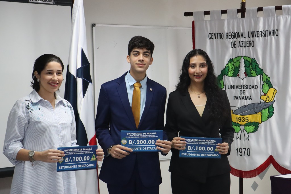 Jóvenes del CRUA brillan en el arte de la palabra durante el Segundo Debate de&nbsp;Oratoria