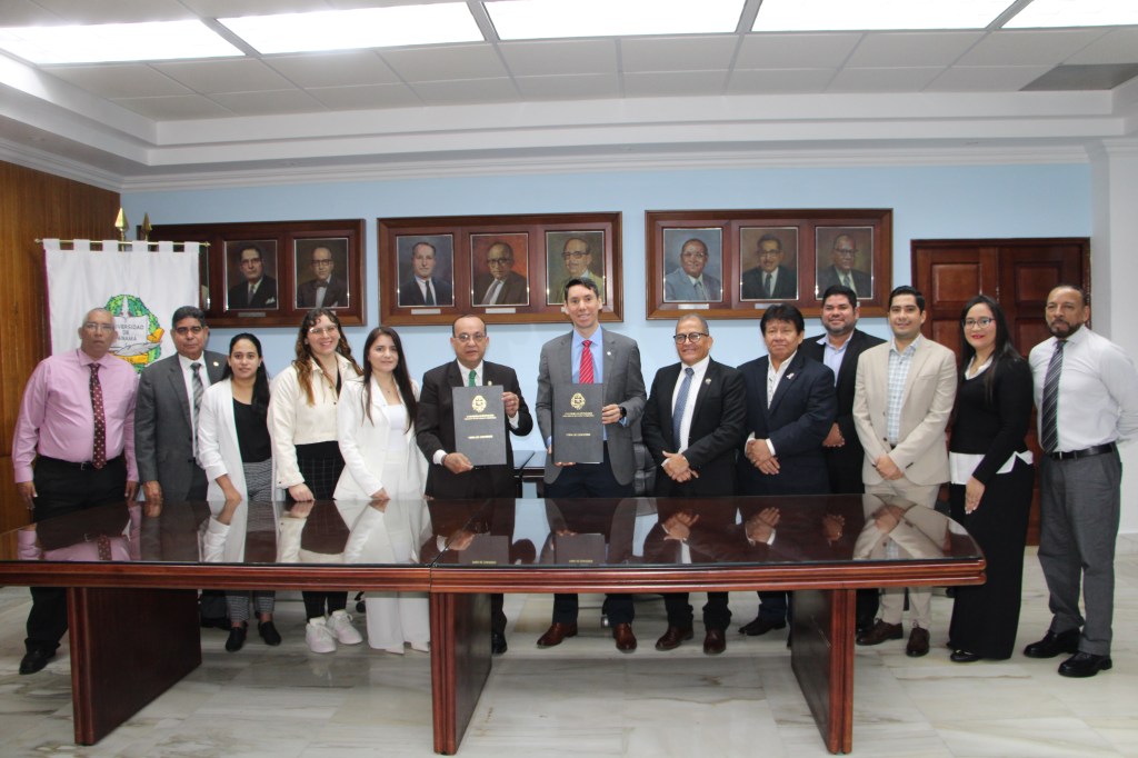 UP firma convenio estratégico con el Centro Hidro ambiental para impulsar la investigación y la formación de alto&nbsp;nivel