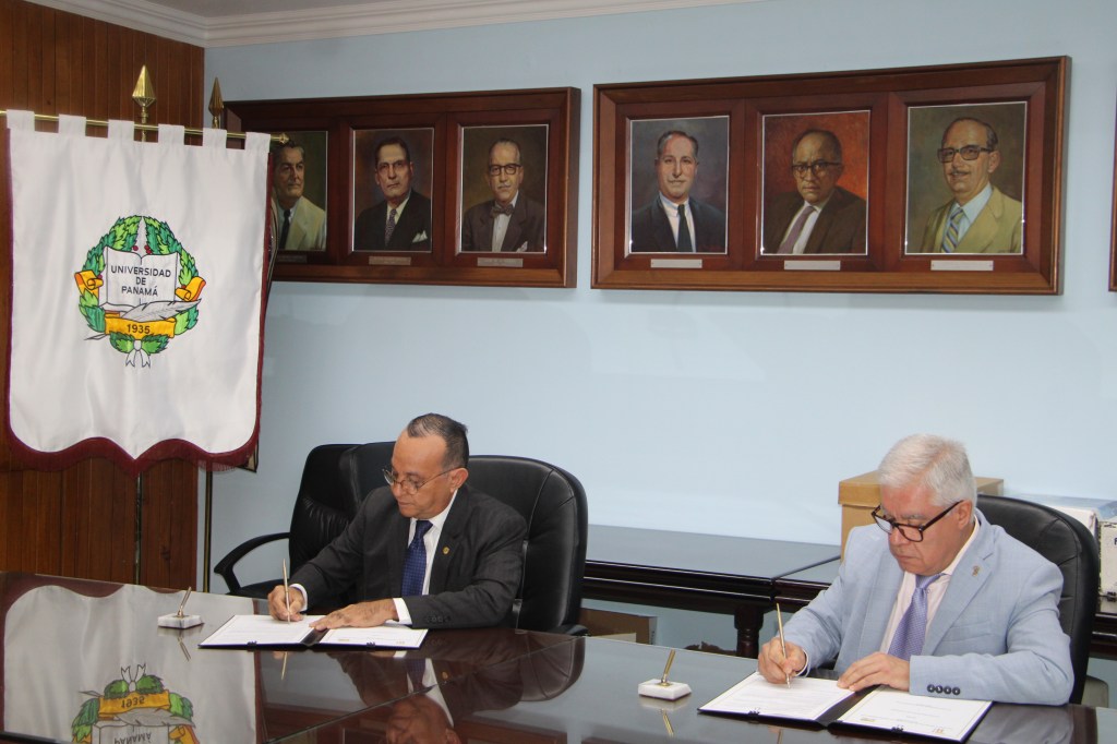 Universidad de Panamá y Universidad de Extremadura firman acuerdo para intercambio de&nbsp;profesores