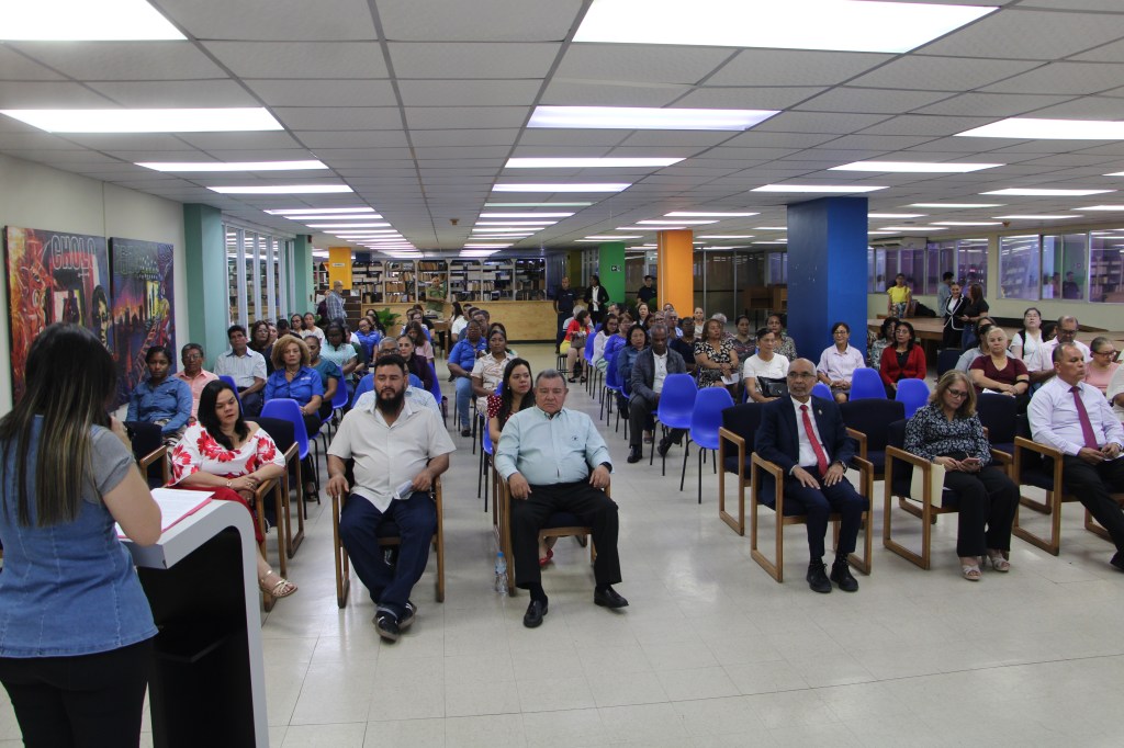 Sistema de Bibliotecas de la Universidad de Panamá conmemora sus 30 años y rinde homenaje al profesor Octavio&nbsp;Castillo