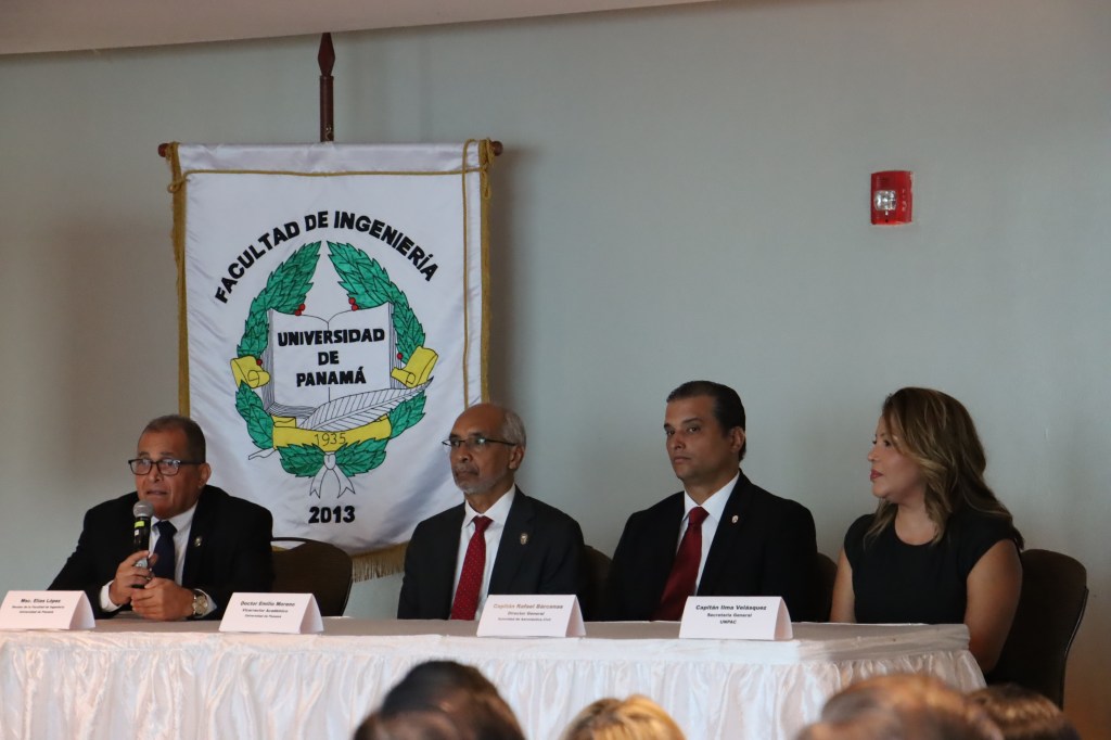 Crean nueva Licenciatura en Ciencias Aeronáuticas, la primera en la&nbsp;región