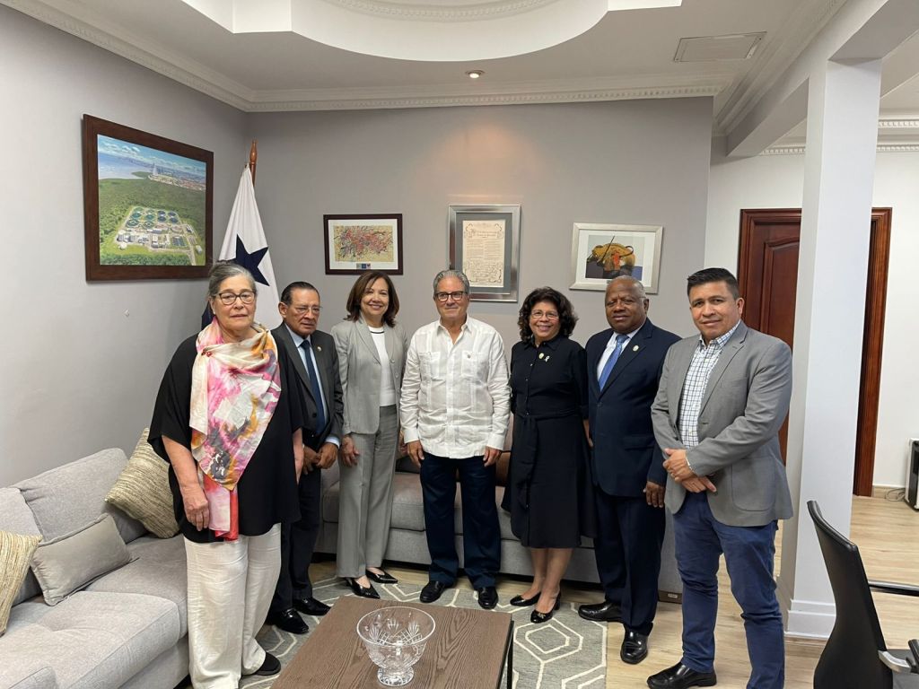 Consejo Administrativo lidera gestiones ante el Estado para garantizar estabilidad universitaria