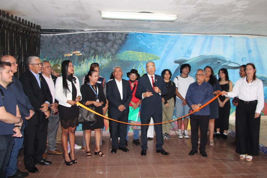 Arte que transforma: estudiantes de Bellas Artes embellecen la FAECO con cuatro murales&nbsp;colaborativos