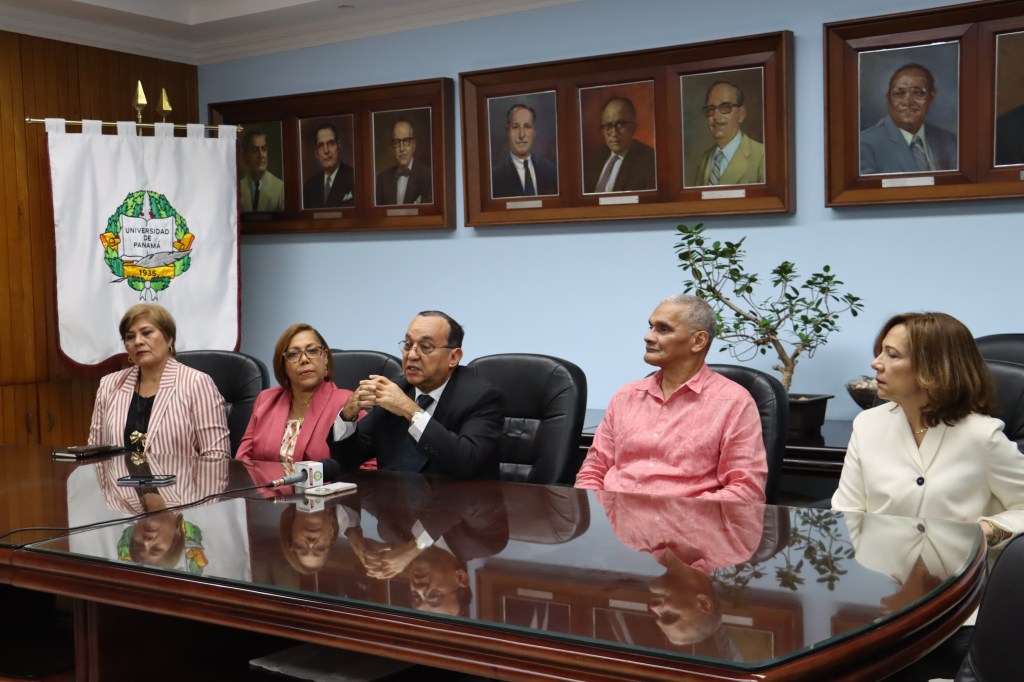 Universidad de Panamá aprueba pago parcial de la tercera fase de ajuste salarial para el personal&nbsp;administrativo