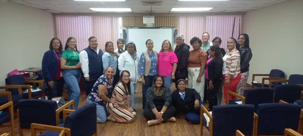 Desarrollan seminario sobre masculinidades sanas y violencia digital en la Universidad de&nbsp;Panamá