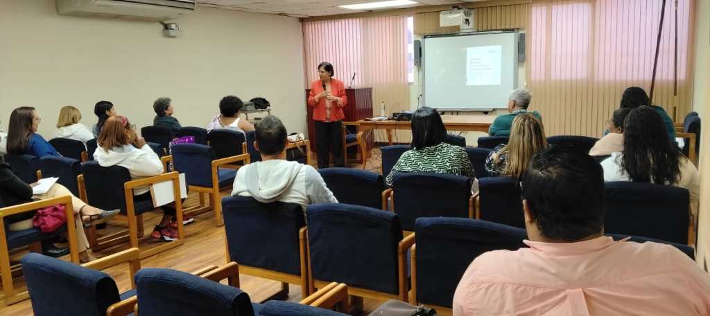 Universidad de Panamá impulsa seminario sobre masculinidades sanas y prevención de la violencia&nbsp;digital