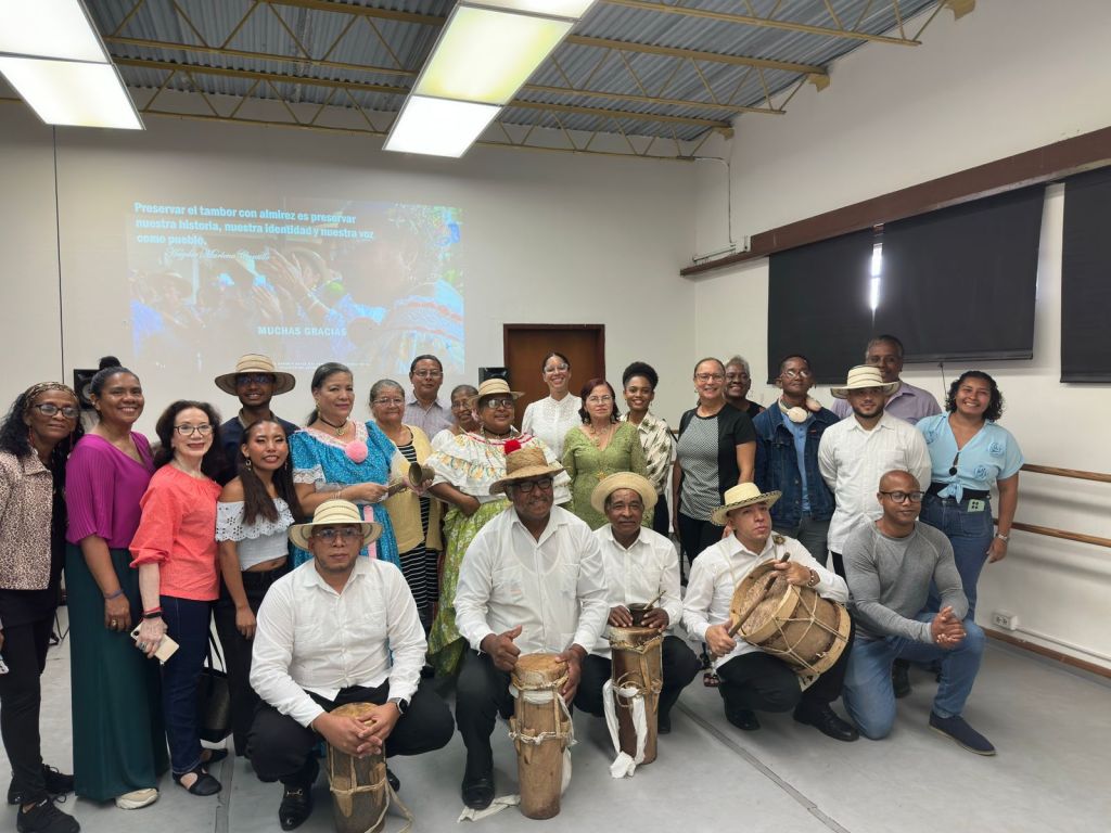 Cultora antonera presenta investigación que rescata el tambor con almirez como patrimonio&nbsp;cultural