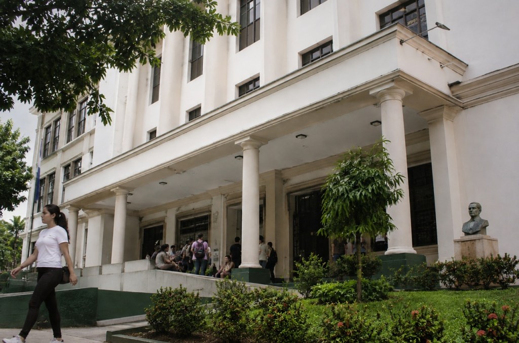 Docente de la Universidad de Panamá publica investigación sobre educación digital en revista científica indexada