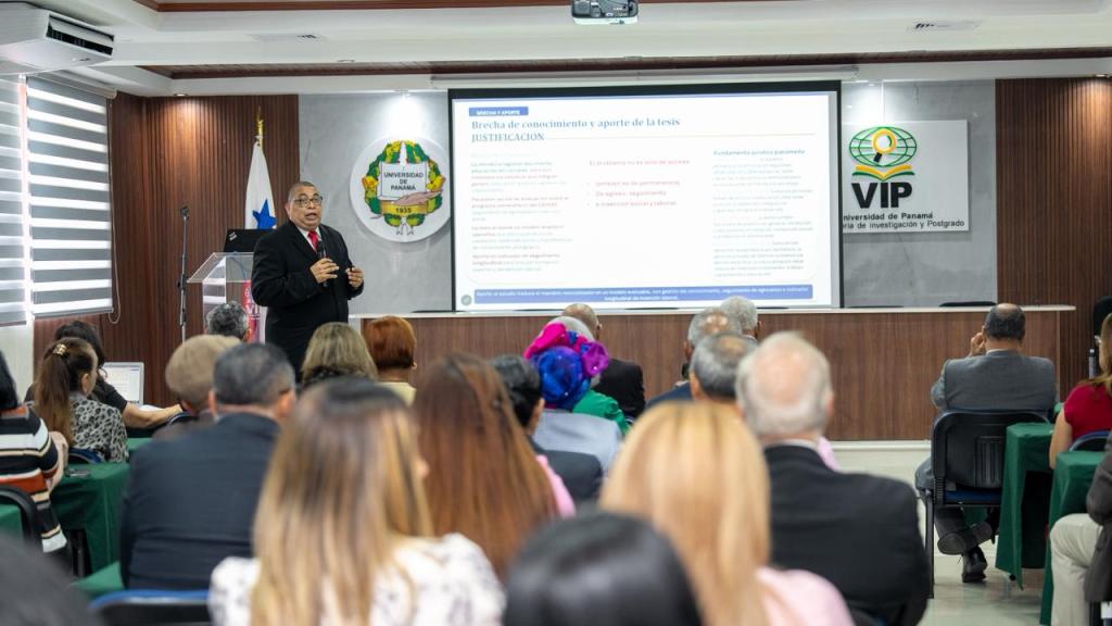 Presidente de APUDEP obtiene doctorado con investigación sobre autonomía de mujeres privadas de libertad a través de la gestión del&nbsp;conocimiento