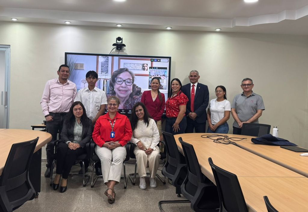 Investigación sobre formación docente en matemáticas muestra avances en equidad territorial y de género en&nbsp;Panamá