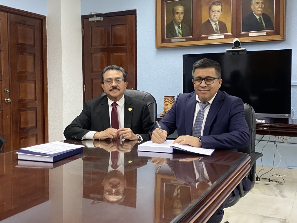 Dr. Alexander Pérez, decano de la Facultad de Medicina Veterinaria, proyecta nuevos retos para el próximo&nbsp;quinquenio