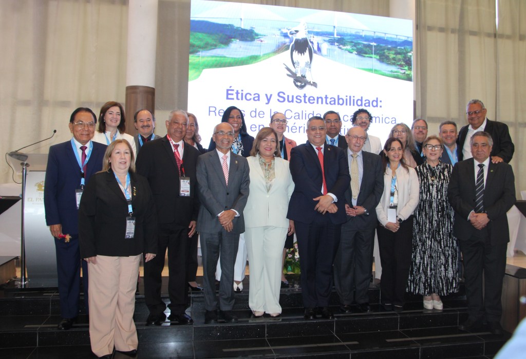 Rector de la Universidad de Panamá clausura la XIX Asamblea General de ALAFEC con un llamado a fortalecer la ética y la&nbsp;sostenibilidad
