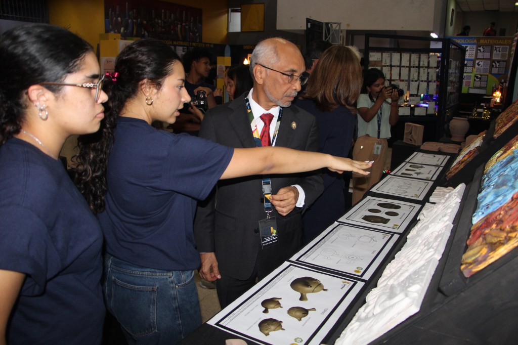 EXPO DIP 2026 exhibe el talento y la creatividad de estudiantes de Diseño&nbsp;Industrial